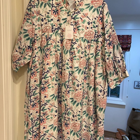 Nesara Dress - Picture 1 of 5